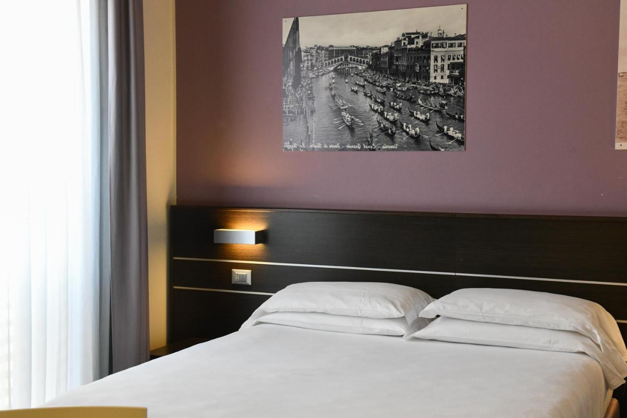 Hotel Vienna Lido di Jesolo Exteriér fotografie